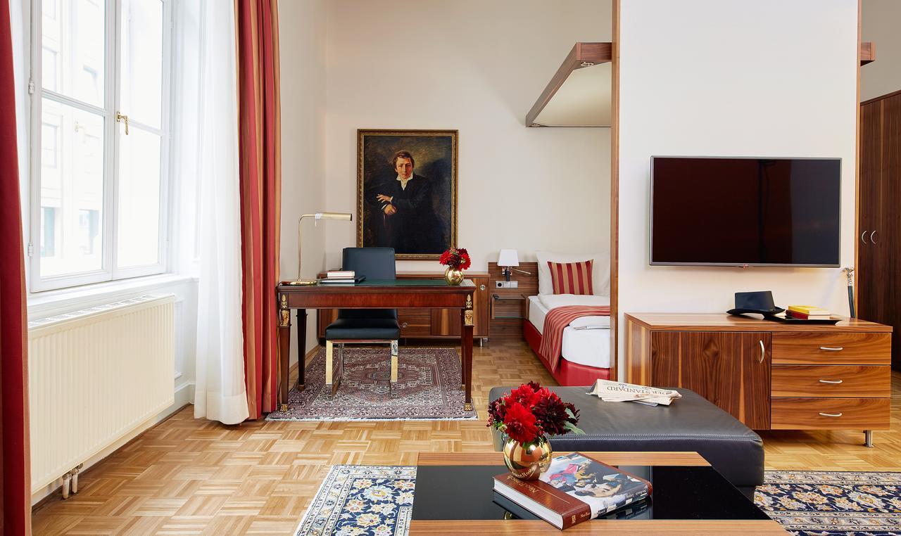Living Hotel An Der Oper Vienna Exterior photo